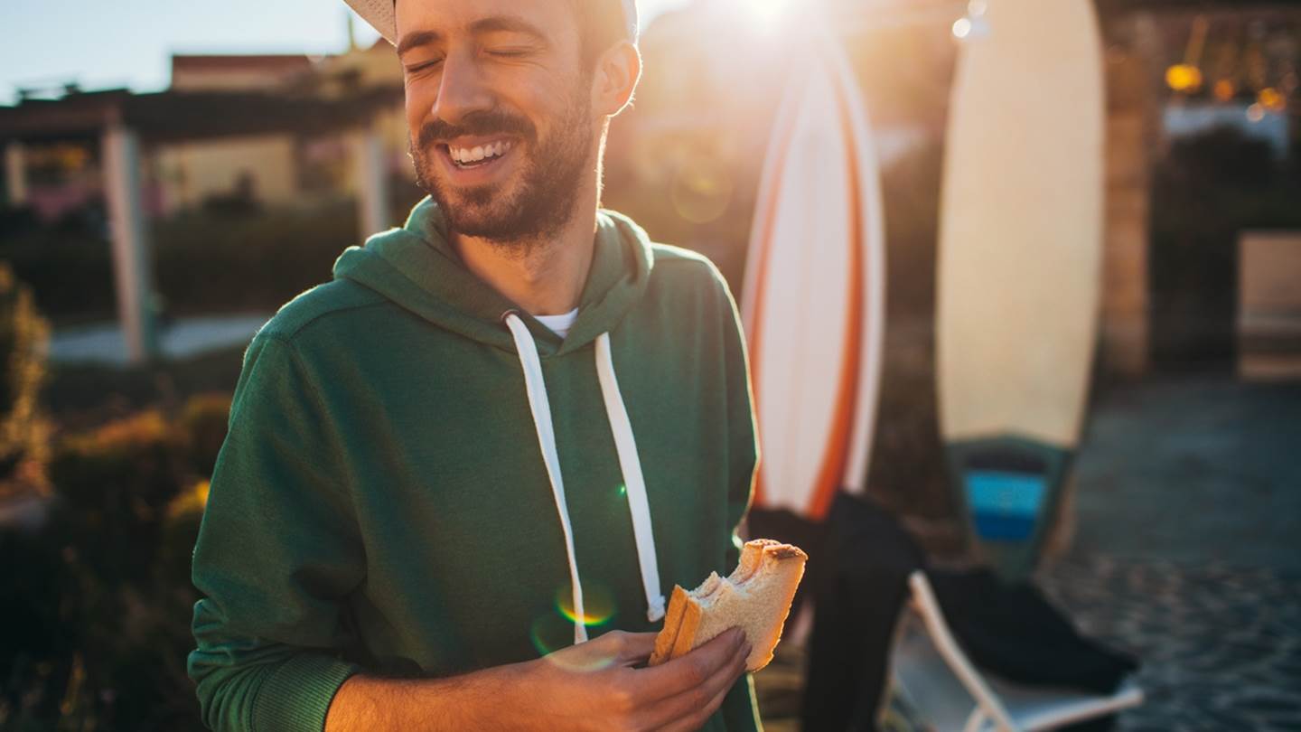 Γιατί το τυρί μας κάνει χαρούμενους και πιο υγιείς