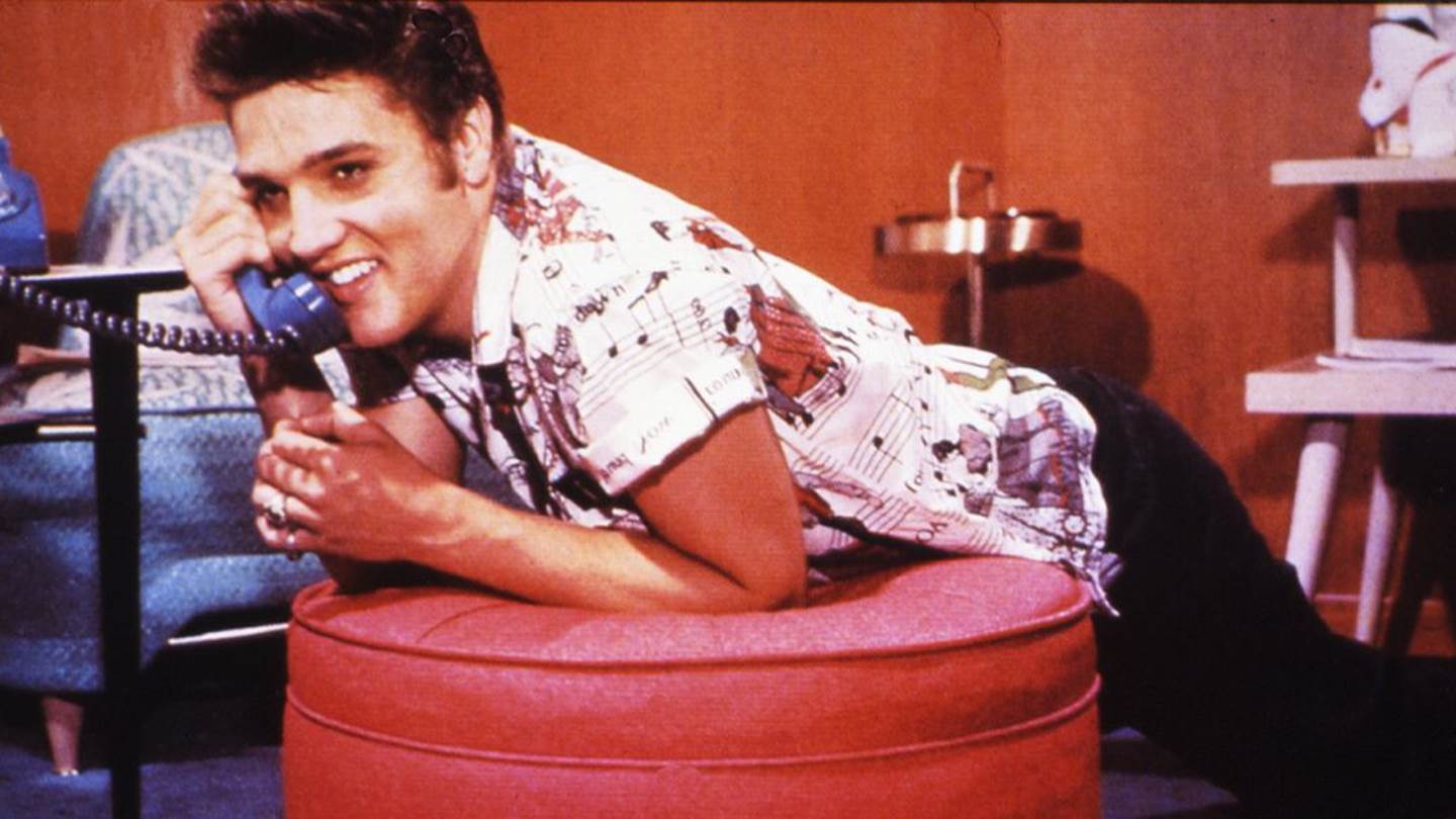 8 μαθήματα στυλ από τον Elvis Presley