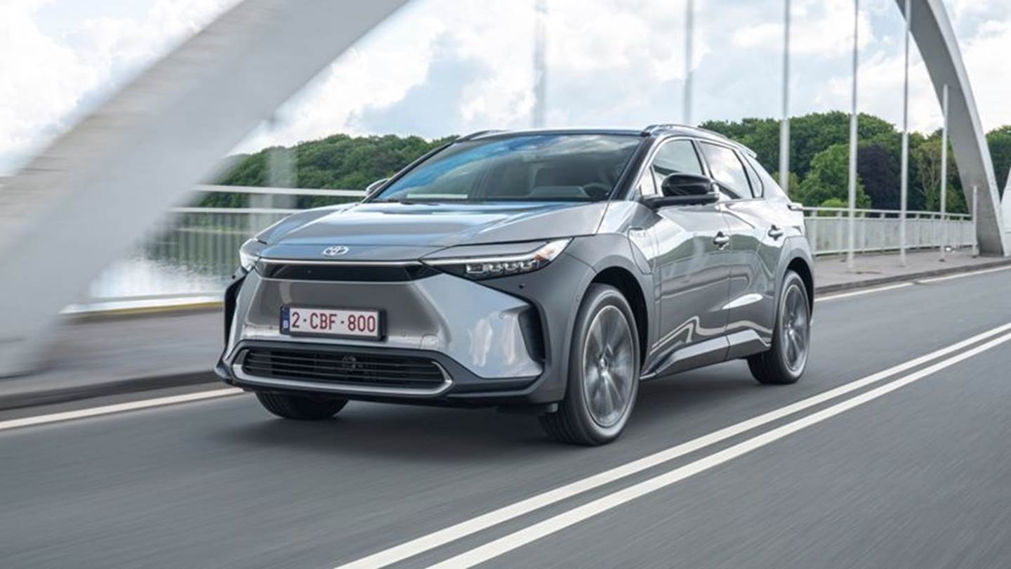 Γιατί η Toyota δεν ασχολήθηκε σοβαρά με τα ηλεκτρικά αυτοκίνητα