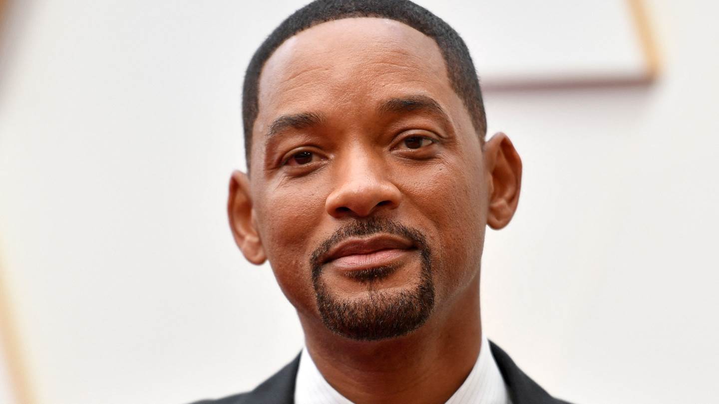 Ο Will Smith μόλις έκανε comeback (και) στη μουσική
