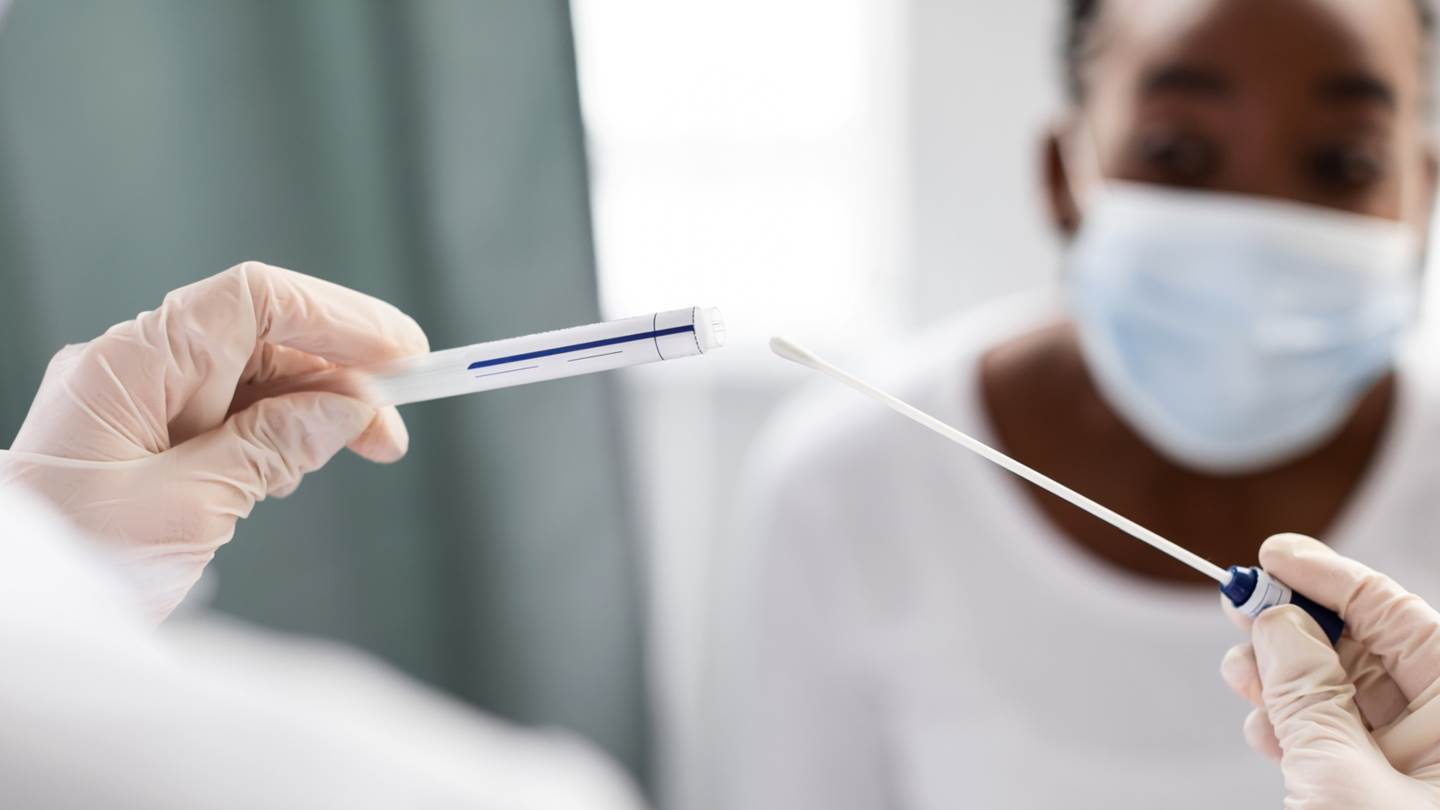 Ένα από τα πιο κοινά συμπτώματα του κορονοϊού δεν υφίσταται πια, λένε οι ειδικοί