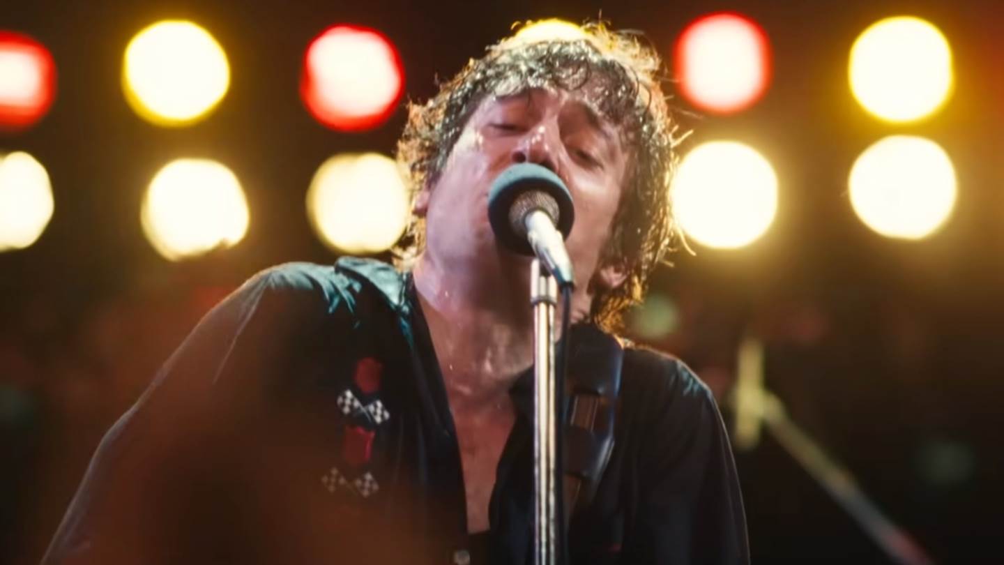 Όσα πρέπει να ξέρεις για το Deliver Me from Nowhere, την ταινία για τη ζωή του Bruce Springsteen