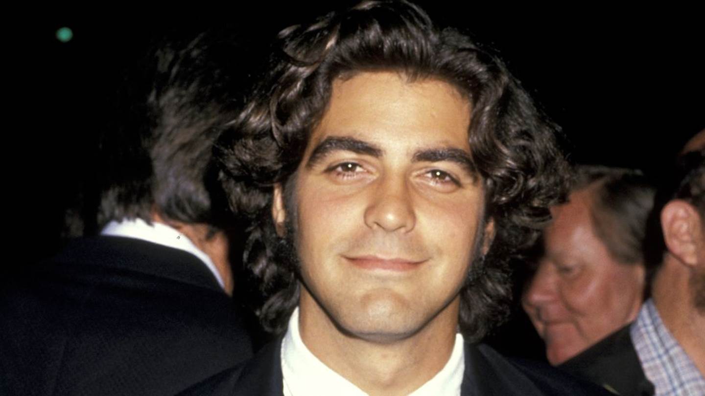 Τα αλλόκοτα κουρέματα του νεαρού George Clooney