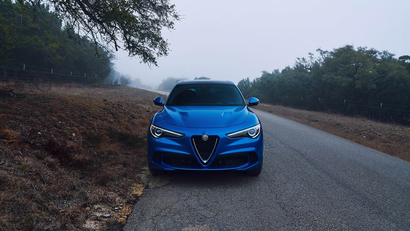 Η Alfa Romeo Stelvio δεν μοιάζει με κανένα άλλο SUV