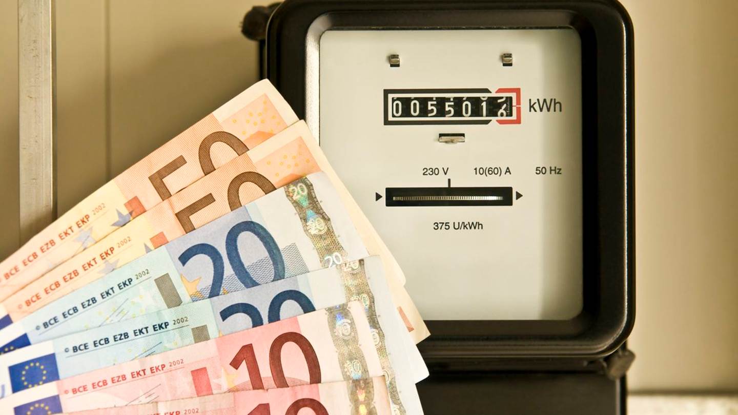 Πώς θα γίνει η καταβολή των αναδρομικών για τους λογαριασμούς ρεύματος