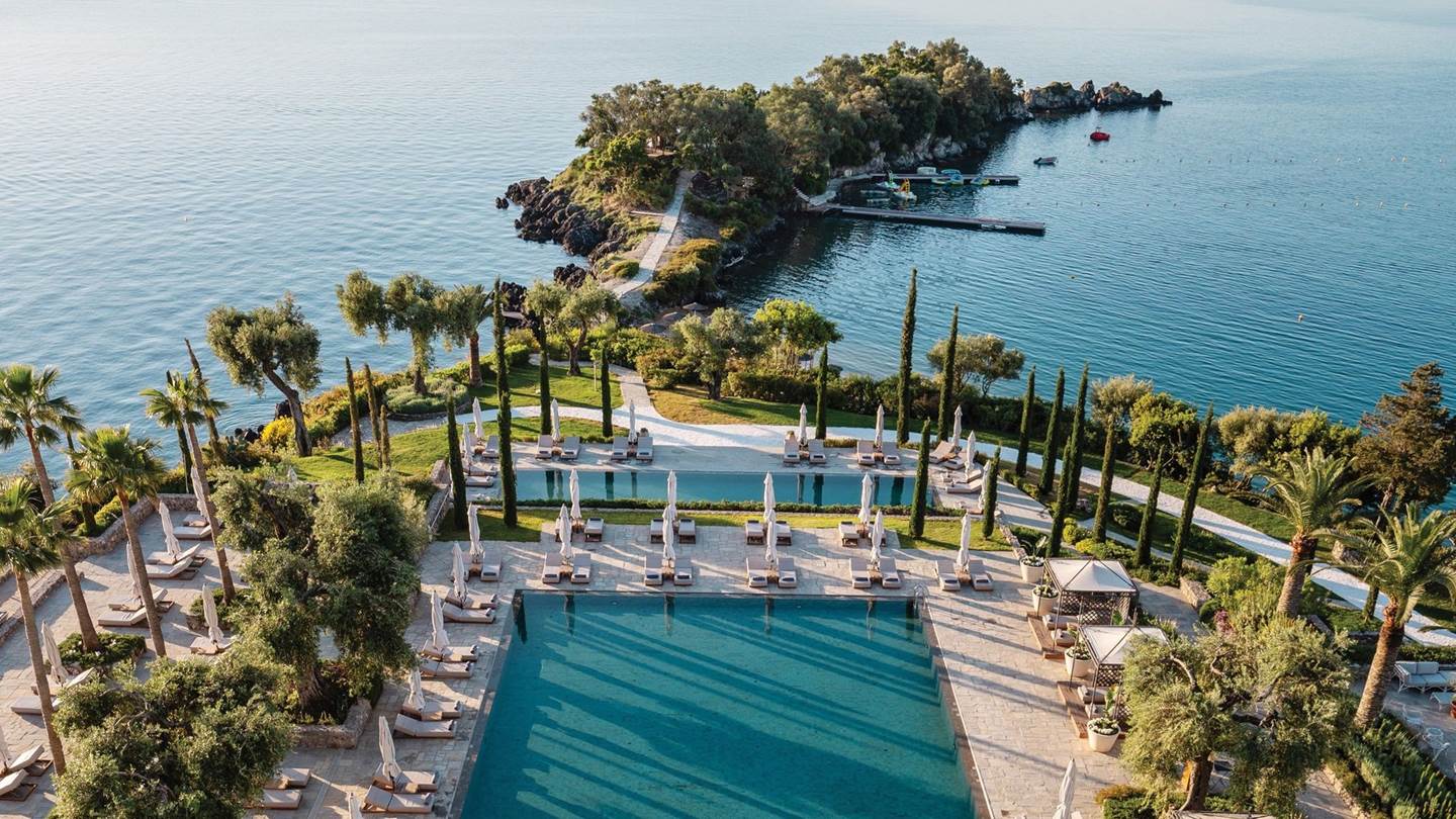 Μια μεγάλη νίκη για την Ελλάδα: Η Grecotel 'Luxury Hotel Company of the Year' στα TTG Luxury Awards 2025