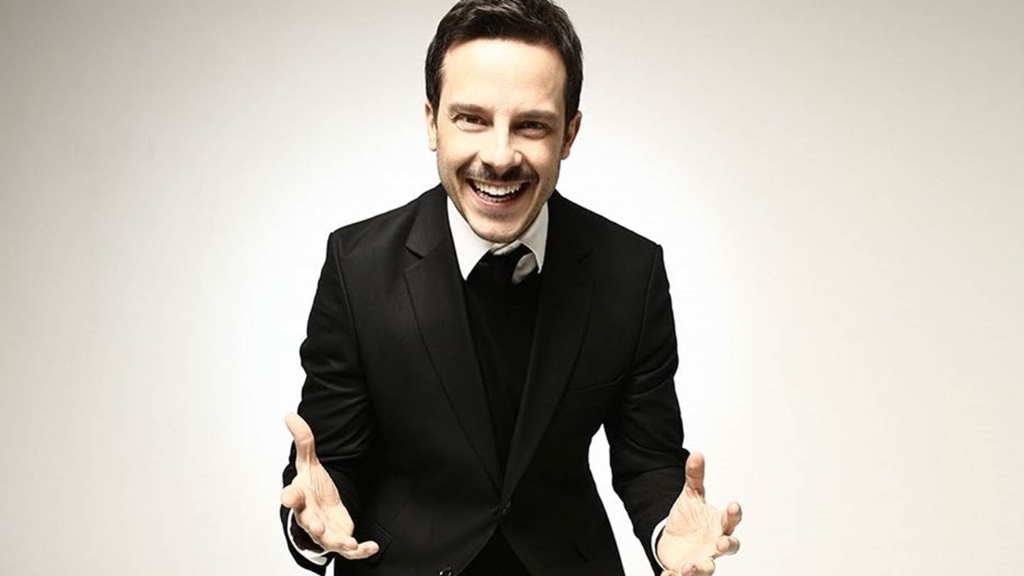 Ο Δημήτρης Μακαλιάς και η αναγέννηση του stand up comedy