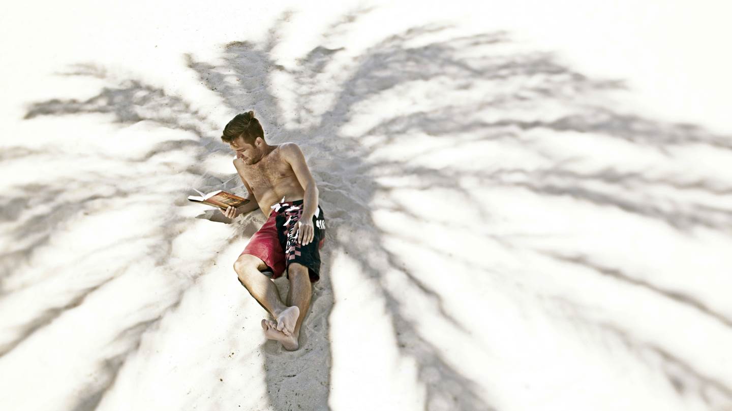 Τα beach reads του φετινού καλοκαιριού