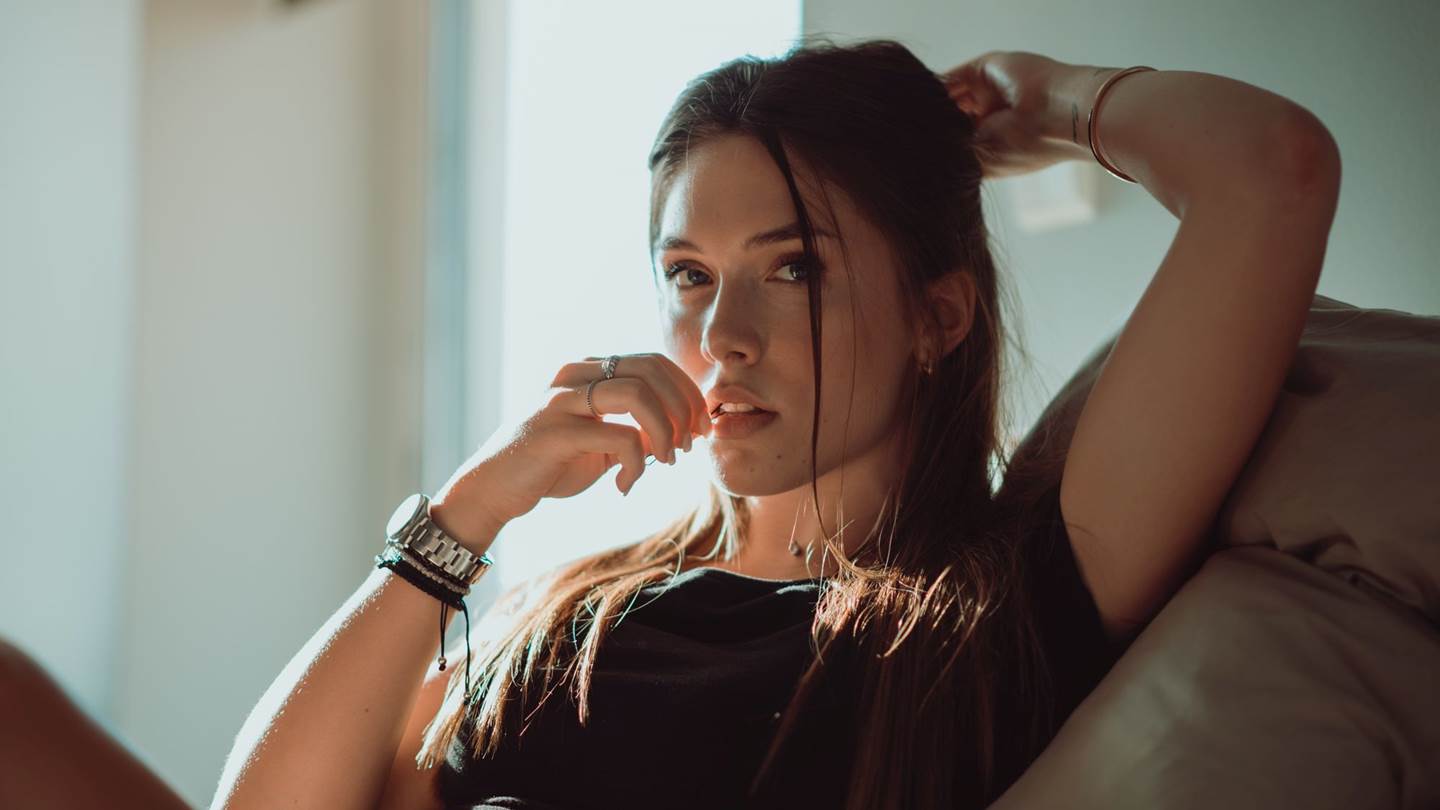 Είναι η Αφροδίτη Λιάντου η Ελληνίδα Lana Del Rey;