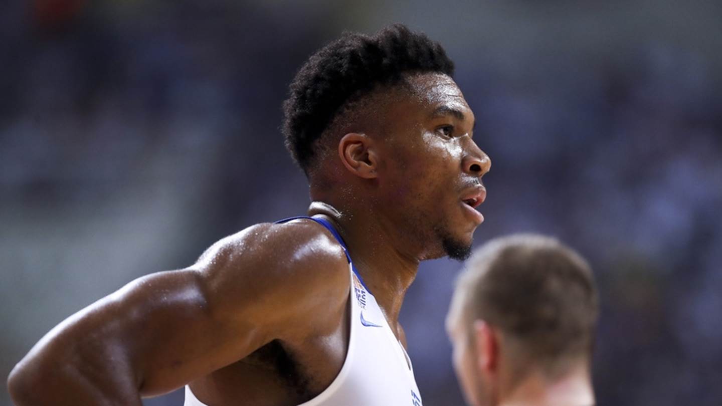 Όταν ο Γιάννης Αντετοκούνμπο 'έδωσε ρέστα' στο ΣΕΦ