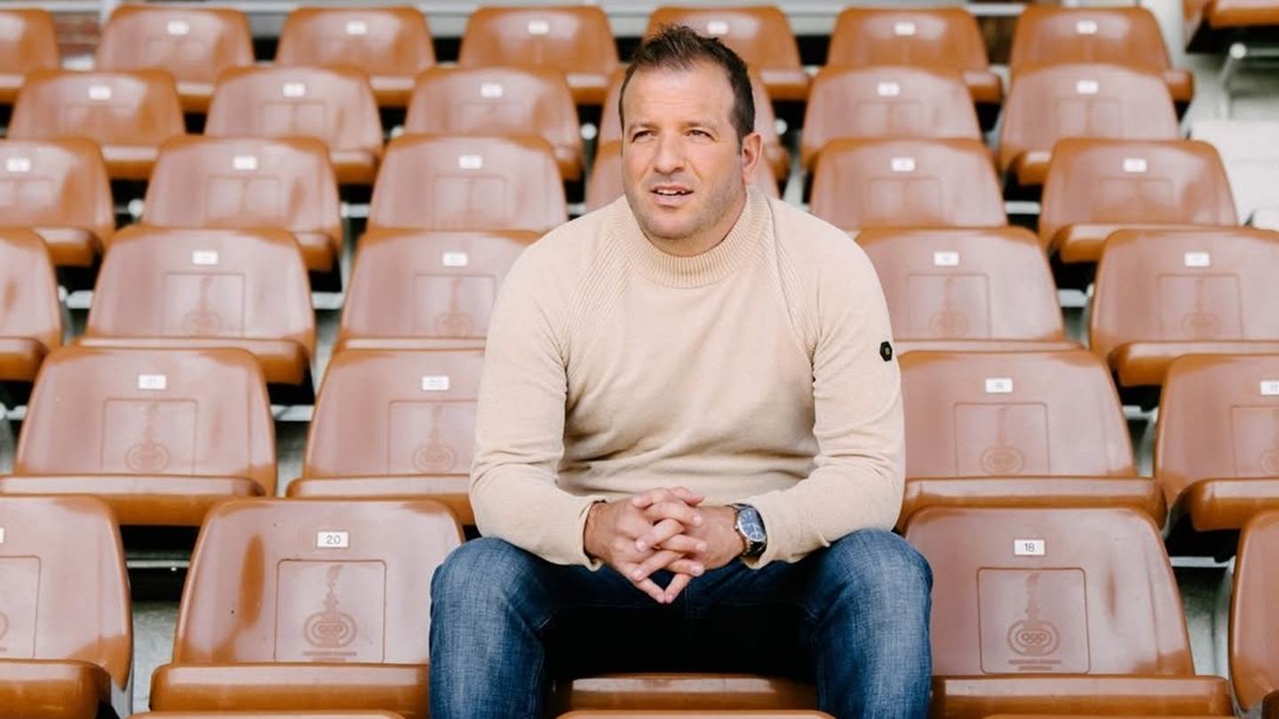 Η παράξενη πληροφορία της ημέρας: Ο Van der Vaart δεν έχει δει το πέος του Ronaldo