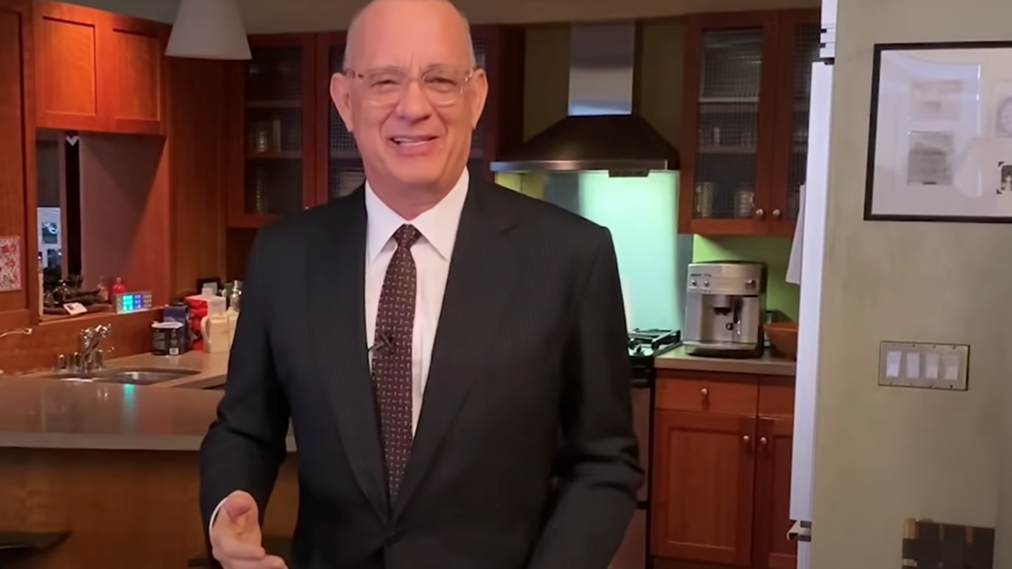 H πρώτη τηλεοπτική εμφάνιση του Tom Hanks μετά τον κορονοϊό