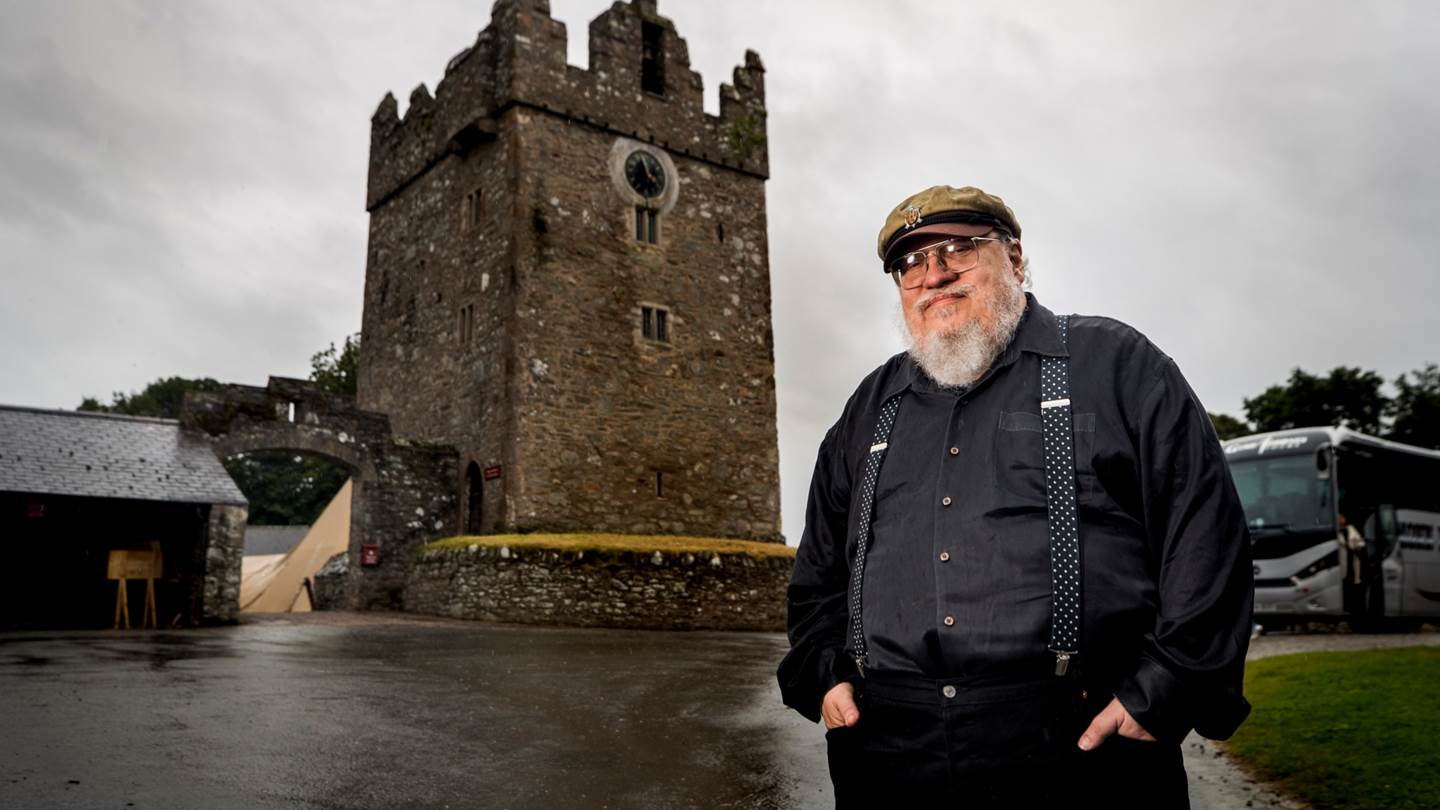 Ο George R.R. Martin γράφει τo επόμενο βιβλίο του Game of Thrones
