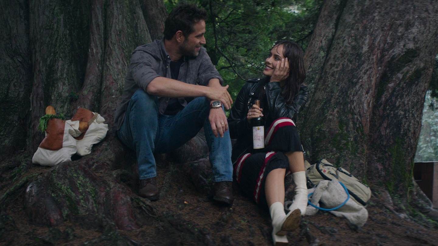 Γιατί όλοι βλέπουν το The Marked Heart στο Netflix