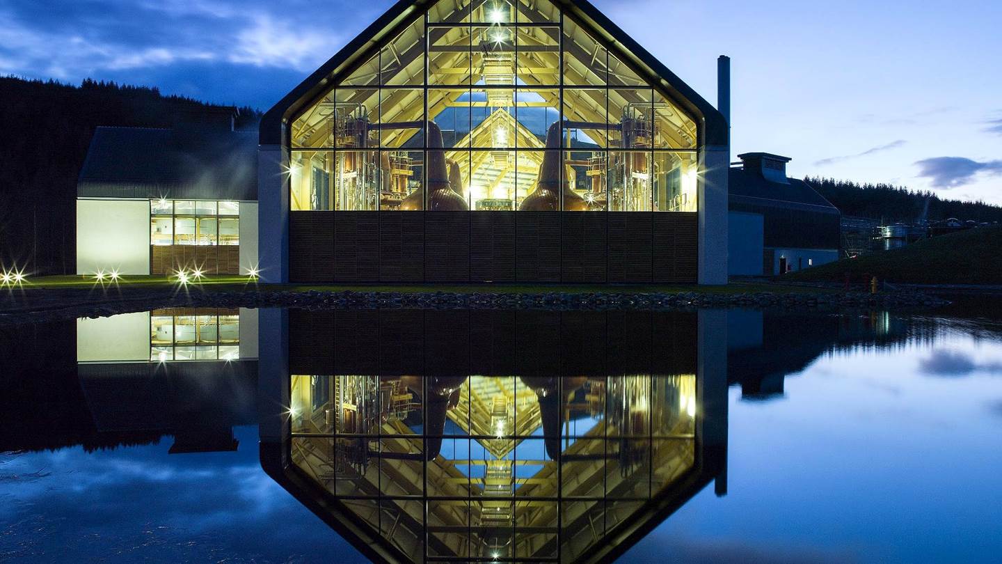 Αποστακτήρια σε κάθε γωνιά του πλανήτη που αξίζει να επισκεφθείς