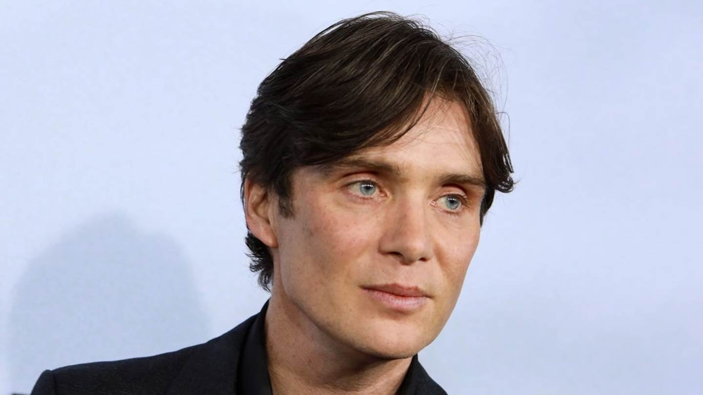 Όλες οι φορές που ζηλέψαμε τα 90s μαλλιά του Cillian Murphy