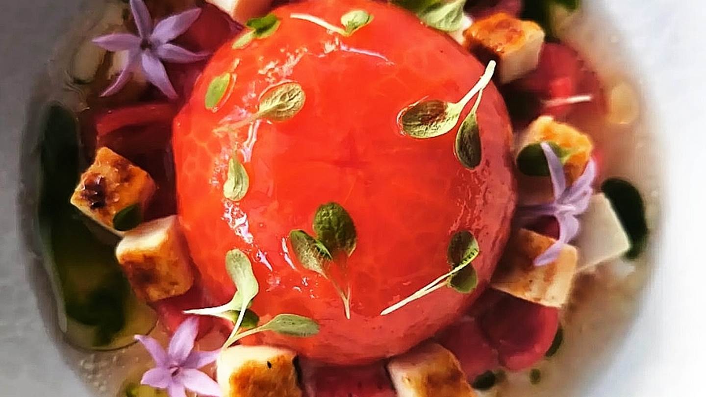 Λένε πως εκεί θα φας μια από τις κορυφαίες ντοματοσαλάτες της Ελλάδας