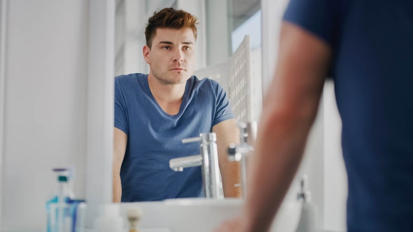 Έρευνα αποκαλύπτει γιατί έχουμε την ανάγκη να μιλάμε στον εαυτό μας