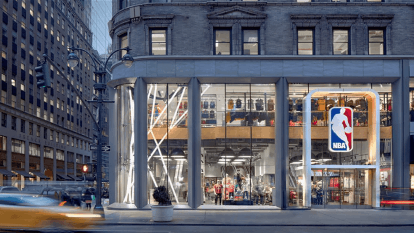 Το πρώτο NBA store της Ευρώπης άνοιξε στο Μιλάνο