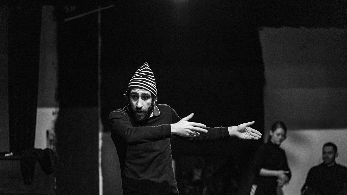 Ο Χάρης Φραγκούλης όταν ήταν μικρός είχε κανονική μύτη και ξανθά μπουκλάκια