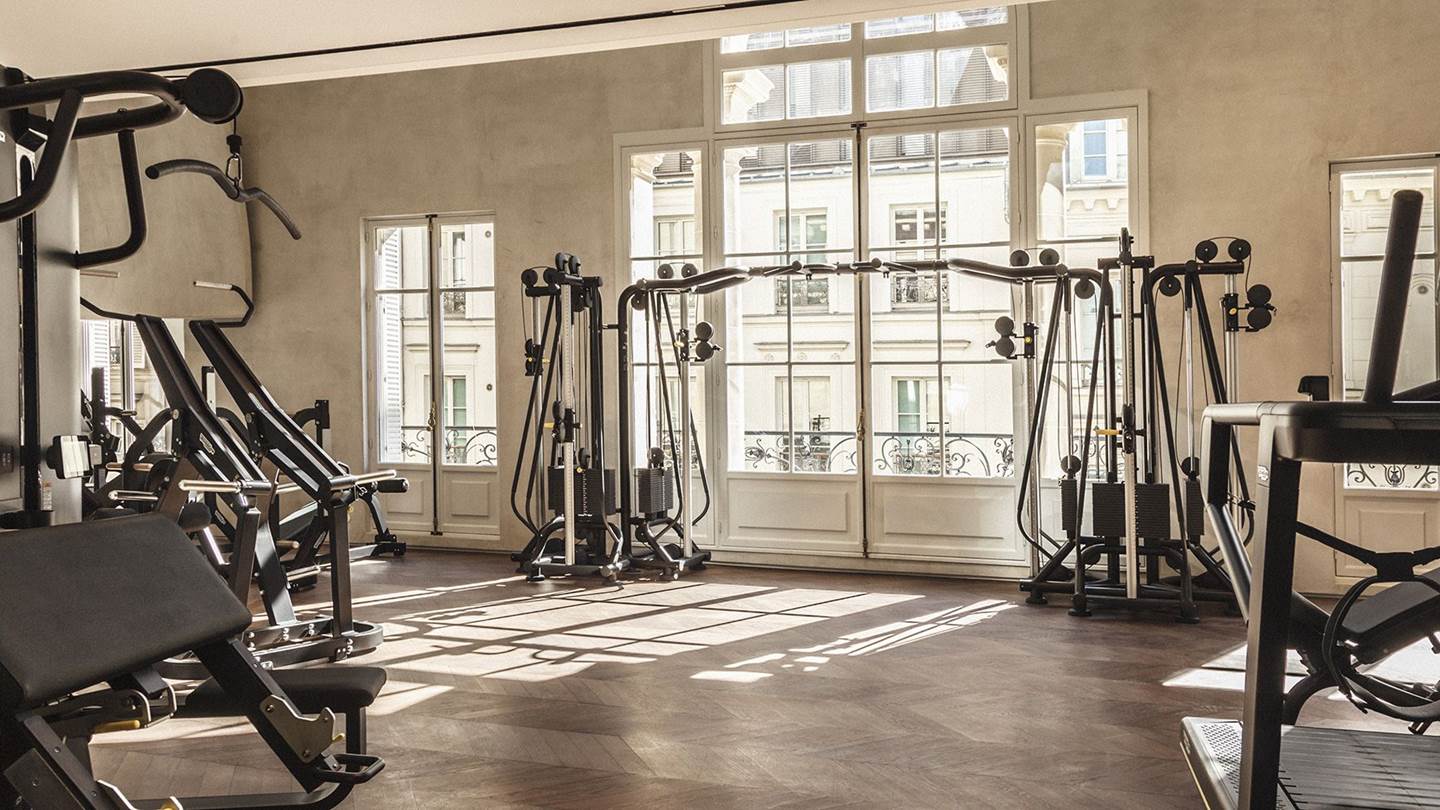 Γυμναστική και χαλάρωση στο Blanche, στο πιο αριστοκρατικό fitness club του Παρισιού