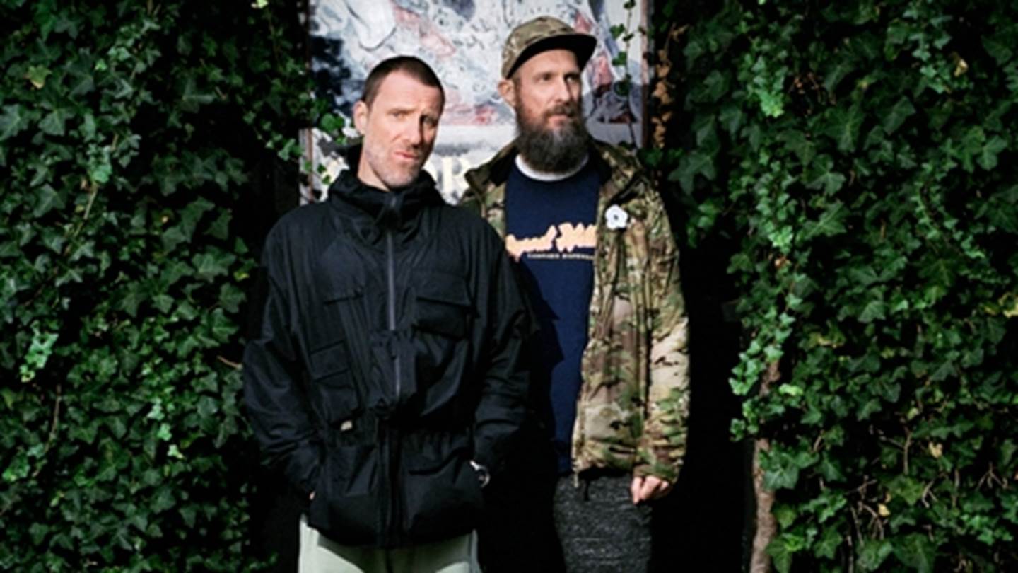 Μία διασκευή για να (ξανα)ερωτευθείς το West End Girls των Pet Shop Boys