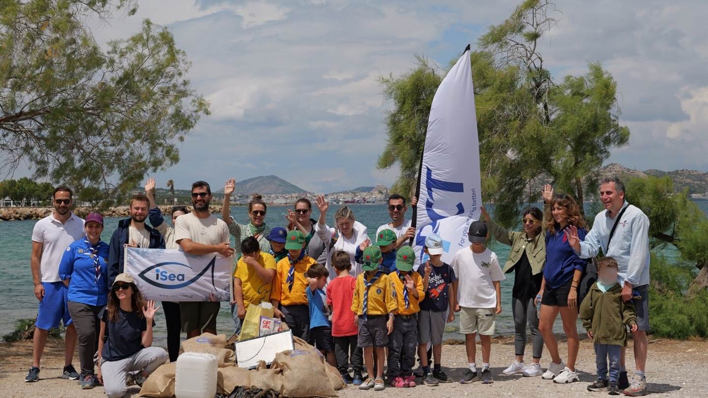 Η PCT γιορτάζει την Παγκόσμια Ημέρα Περιβάλλοντος με παράκτιο καθαρισμό στην παραλία Περάματος