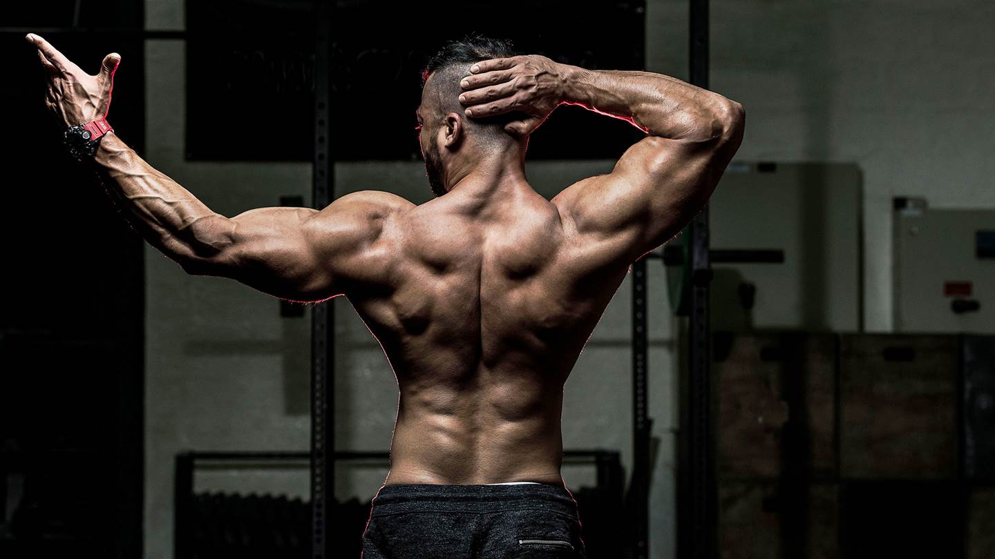 5 ασκήσεις για ταυτόχρονη υπερτροφία ώμων και πλάτης