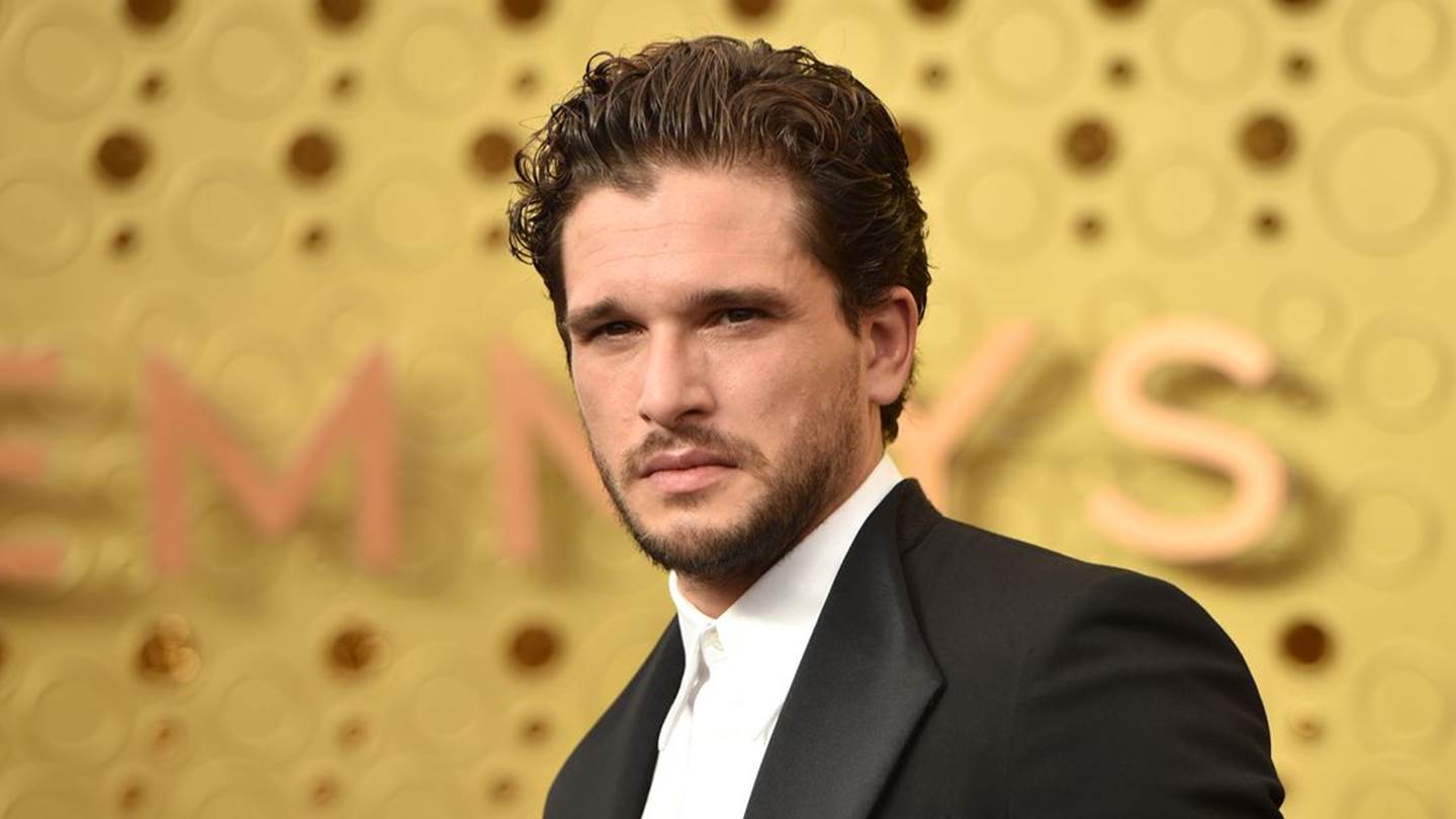Το νέο κούρεμα του Kit Harington είναι ό,τι πρέπει για το καλοκαίρι