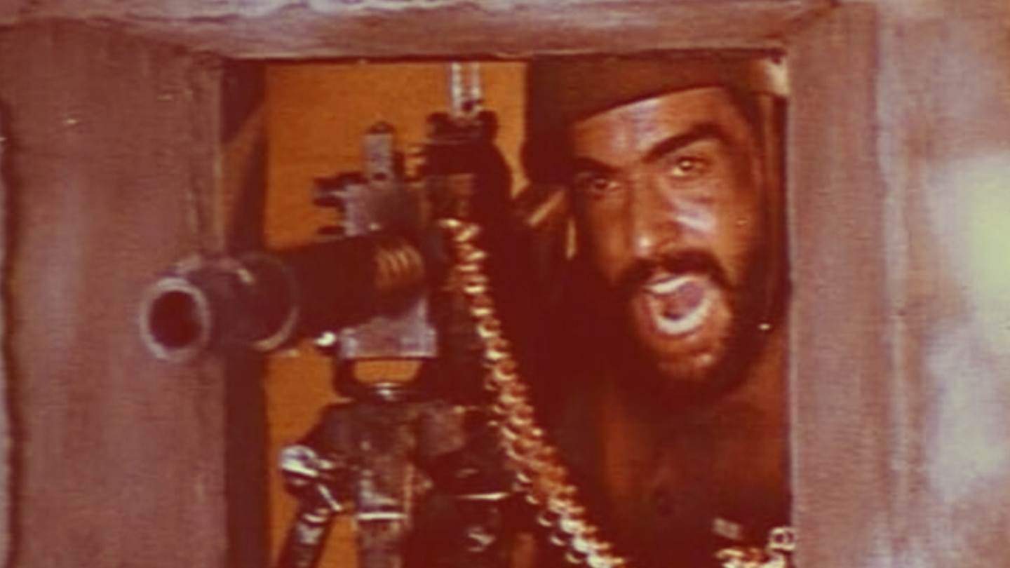 Τα καλύτερα σχόλια για την fake προληπτική επιστράτευση στην Ελλάδα