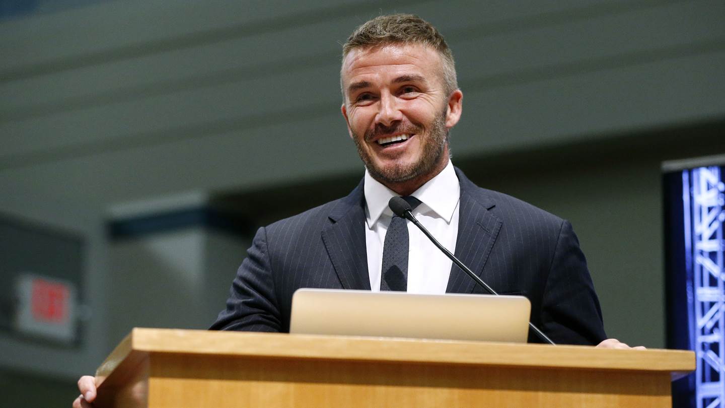Ο David Beckham μόλις ντύθηκε σαν τον ηγέτη που θέλουμε