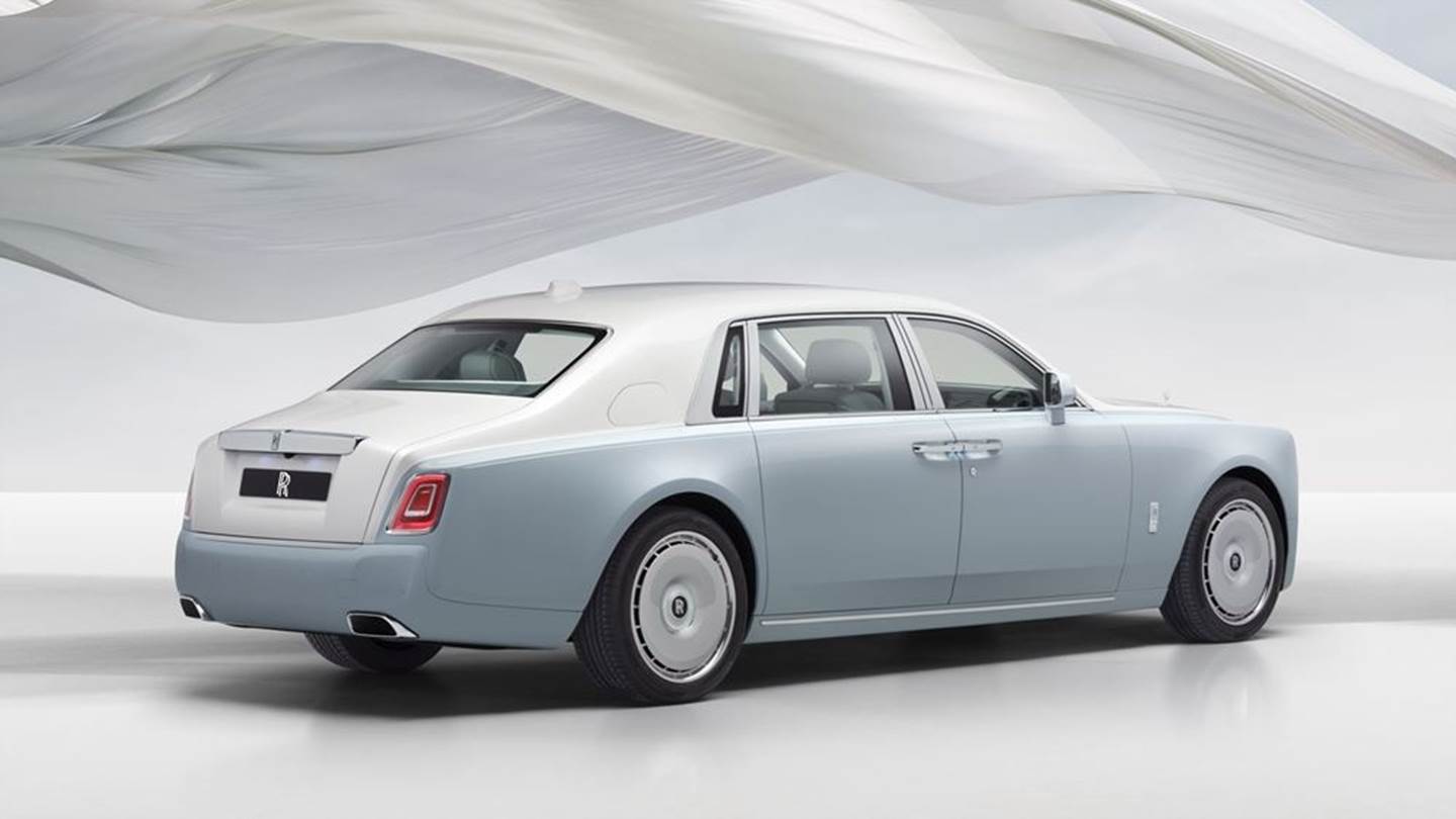 Η νέα Rolls-Royce Phantom Scintilla με σήμα τη Νίκη της Σαμοθράκης είναι εδώ