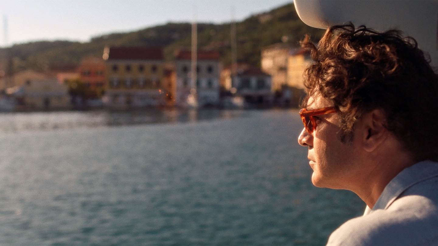 Όλα όσα θυμηθήκαμε βλέποντας το Maestro του Χριστόφορου Παπακαλιάτη