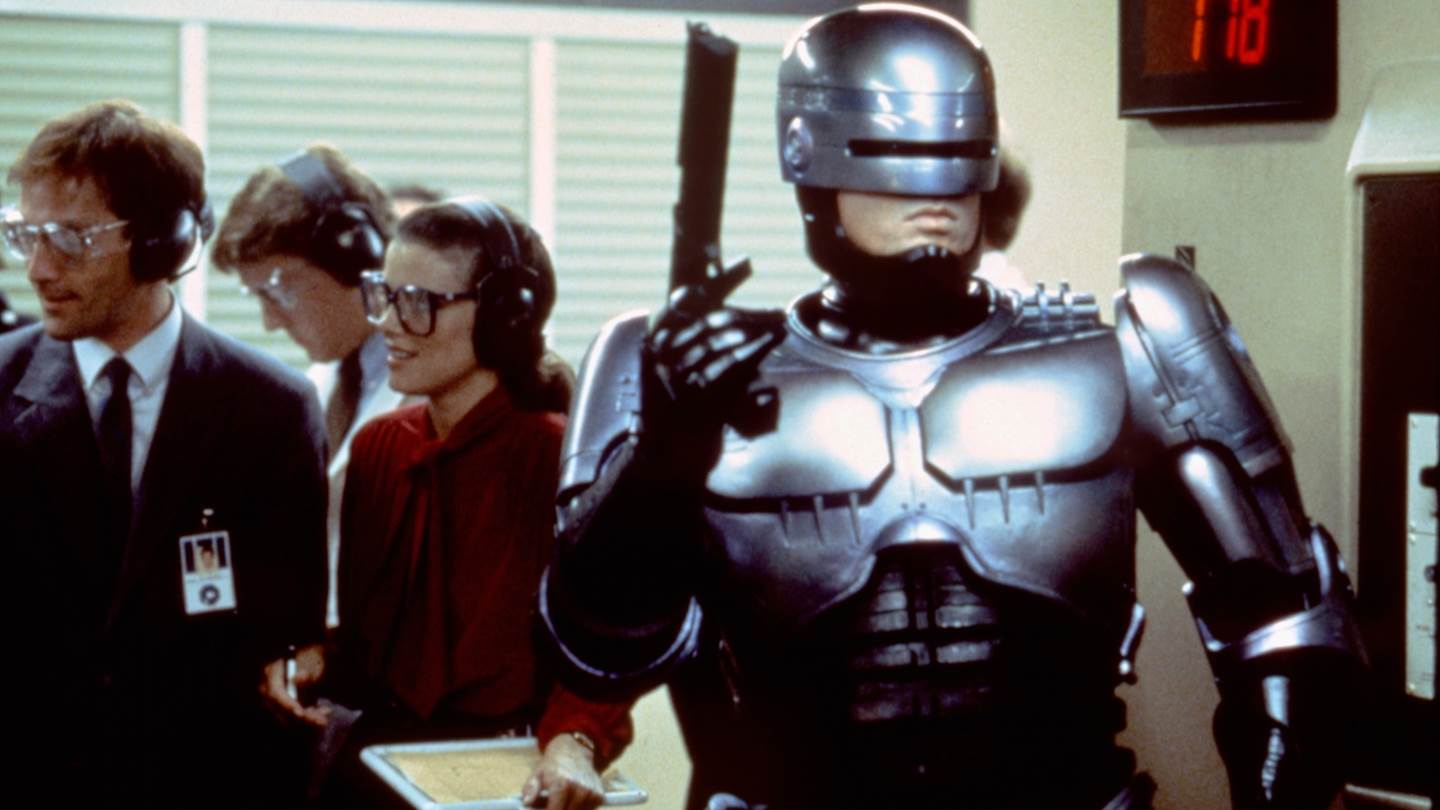 10 στιγμές του RoboCop που προέβλεψαν το μέλλον