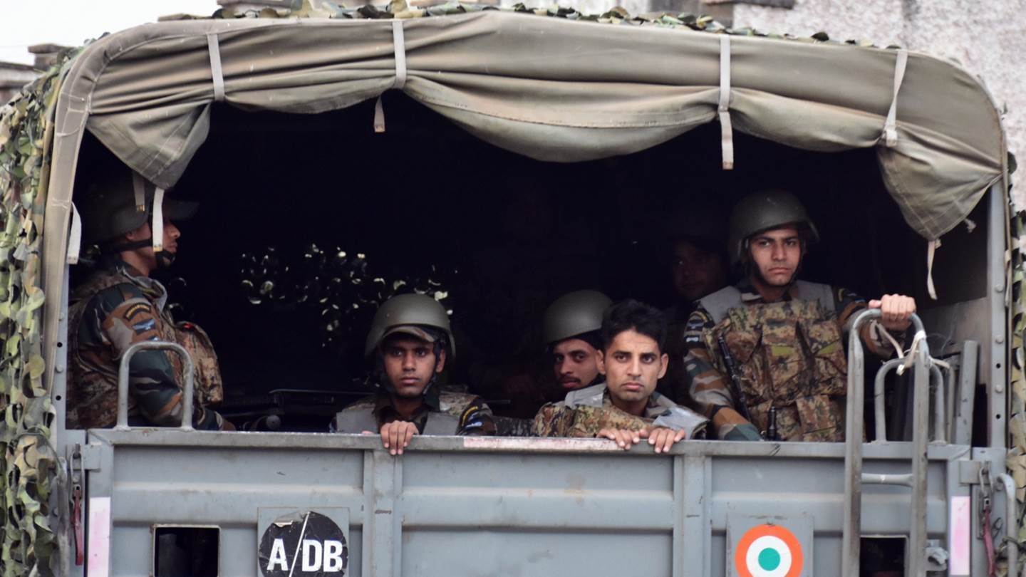 Ινδία-Πακιστάν: Πόσο πιθανός είναι ο πόλεμος και ο ρόλος του νερού