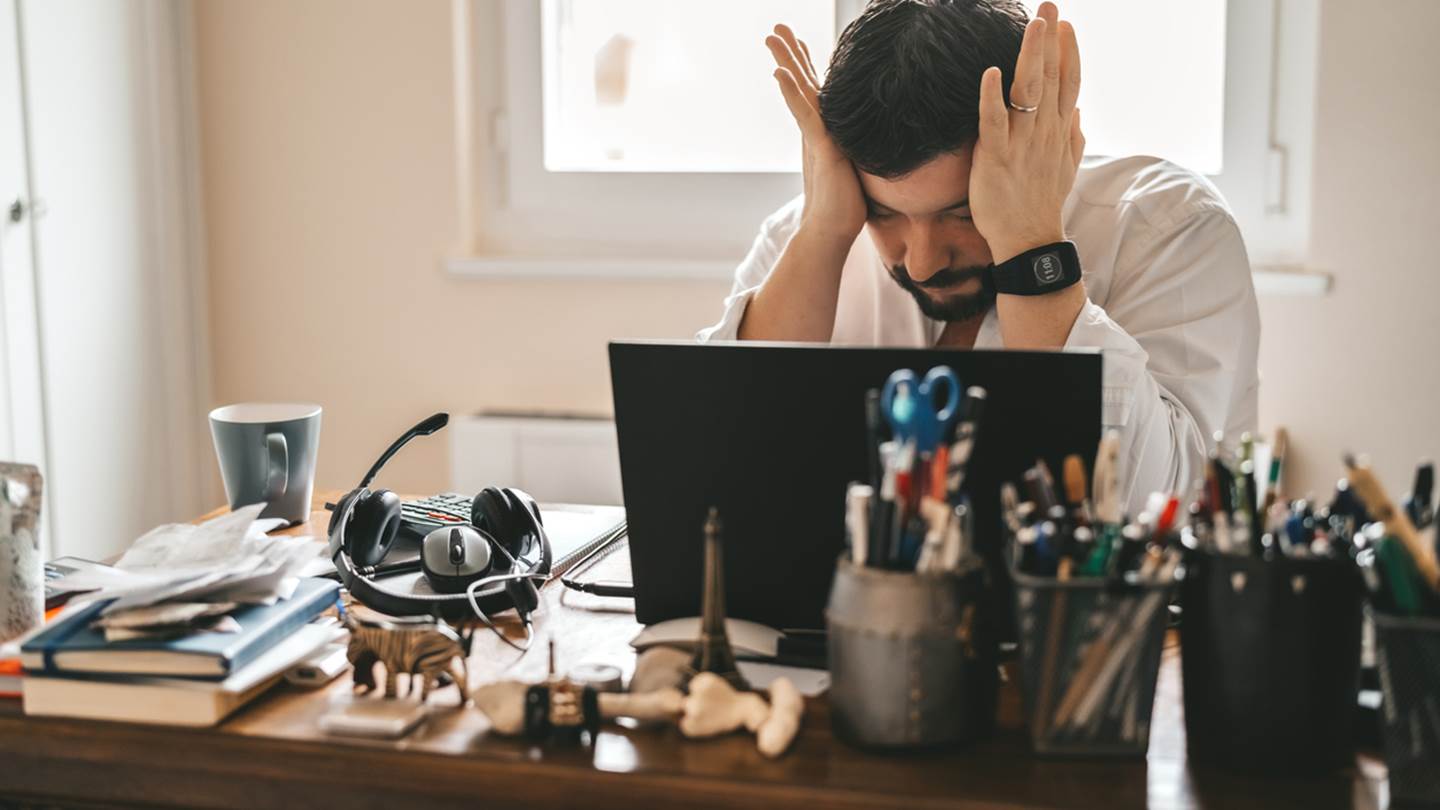 12 σημάδια ότι φλερτάρεις με το σύνδρομο burnout