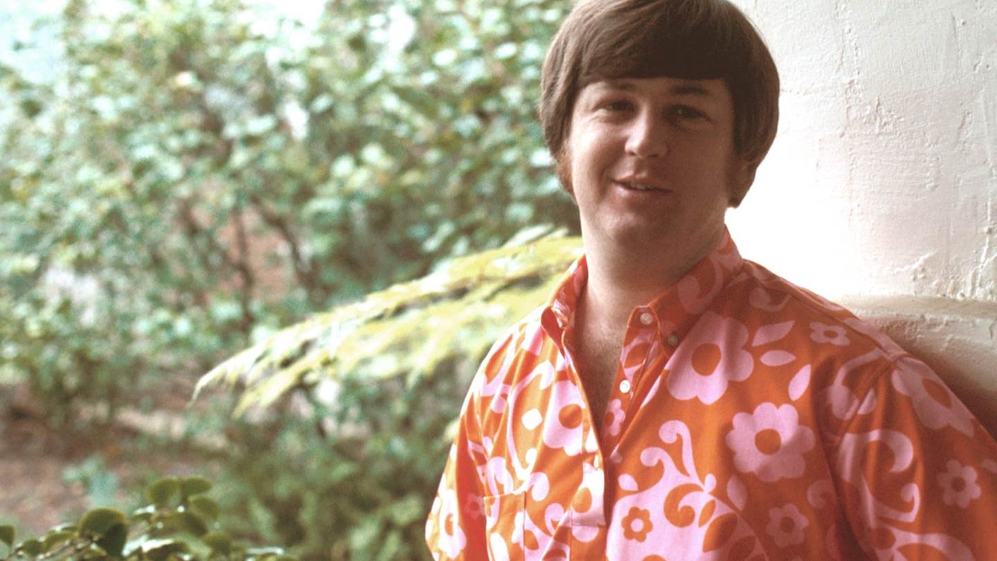 Ωδή στον Brian Wilson: 10 τραγούδια της ιδιοφυΐας των Beach Boys