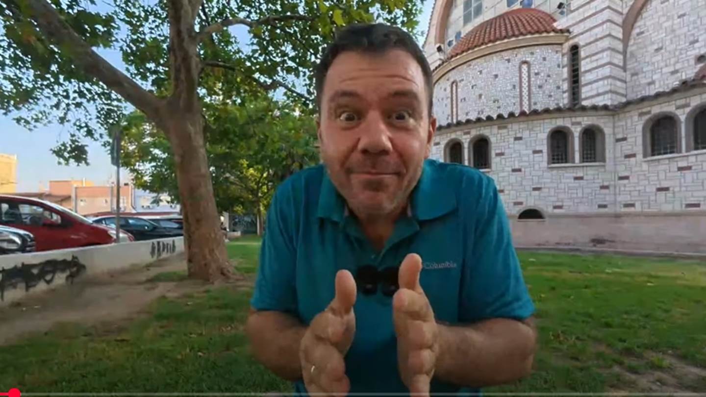 Πόσο cool είσαι ρε Ευτύχη Μπλέτσα-Το συμβάν με την κολώνα φωτισμού στον Εύοσμο και η ειλικρινής συγγνώμη του