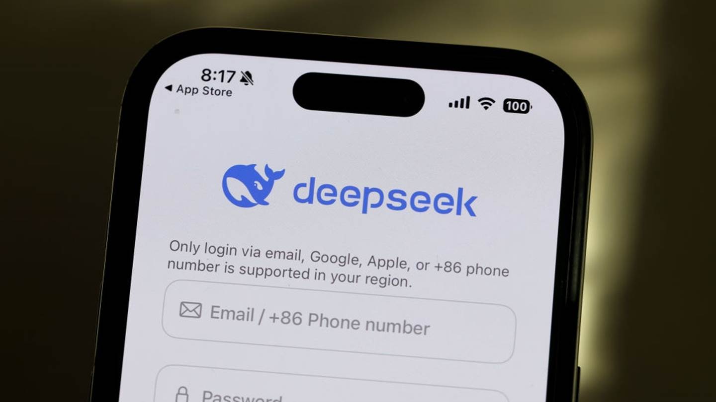 Γιατί έγινε πανικός με το DeepSeek και τι σημαίνει για την εξέλιξη της AI
