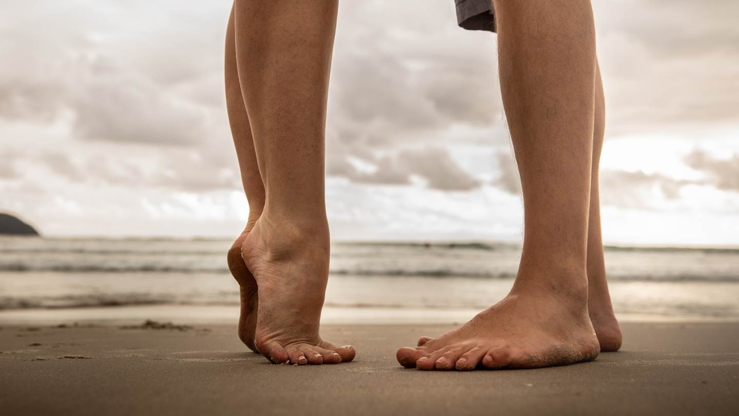 Οι καλύτερες στάσεις σεξ για ζευγάρια με διαφορά ύψους