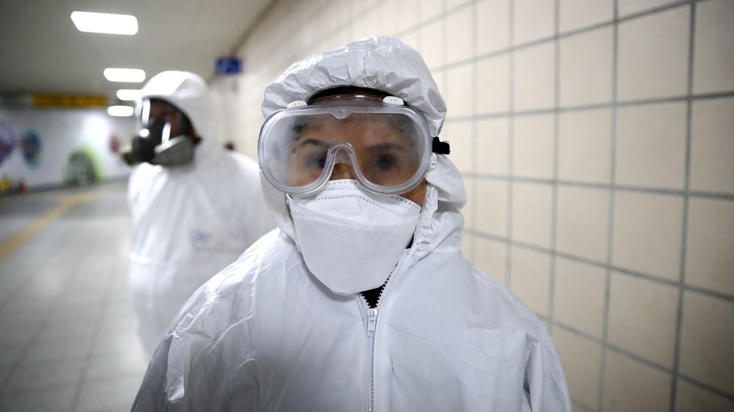 Η μυστηριώδης εξαφάνιση γιατρού από την Ουχάν