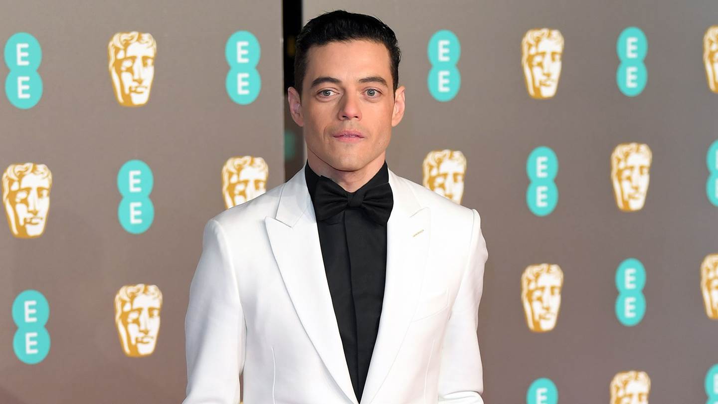 Τα κοστούμια του φετινού καλοκαιριού θα είναι σε slim fit γραμμή