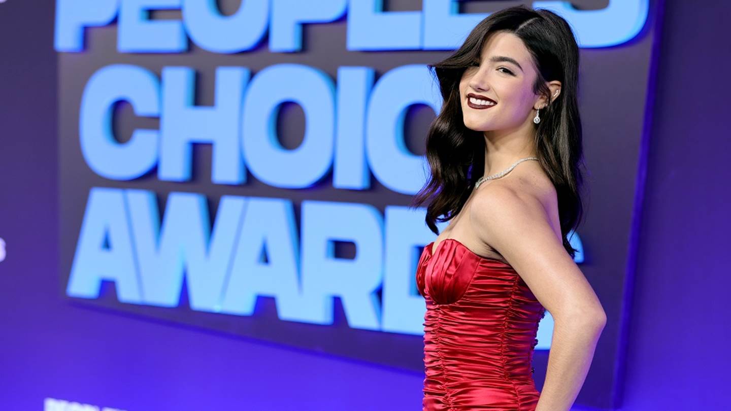 H 17χρονη TikToker Charli D’Amelio βγάζει περισσότερα χρήματα από κορυφαίους CEOs