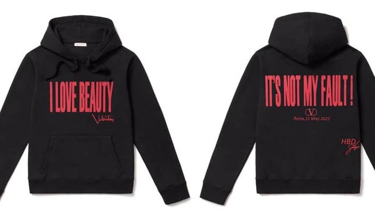 Ένα hoodie για τα 90 χρόνια Valentino