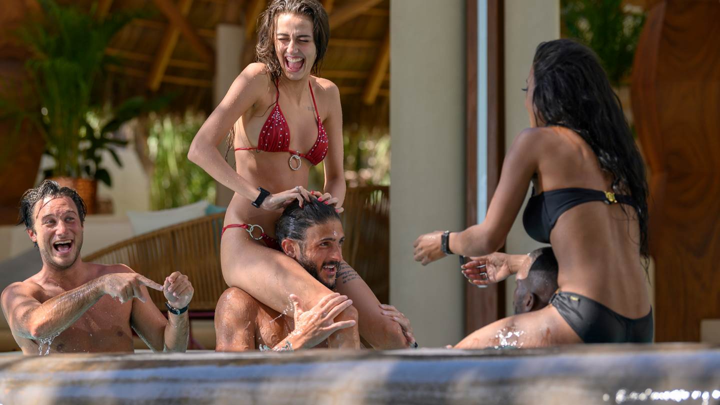 Τα dating reality shows που θα σε κάνουν να νιώσεις καλύτερα με τις επιλογές σου