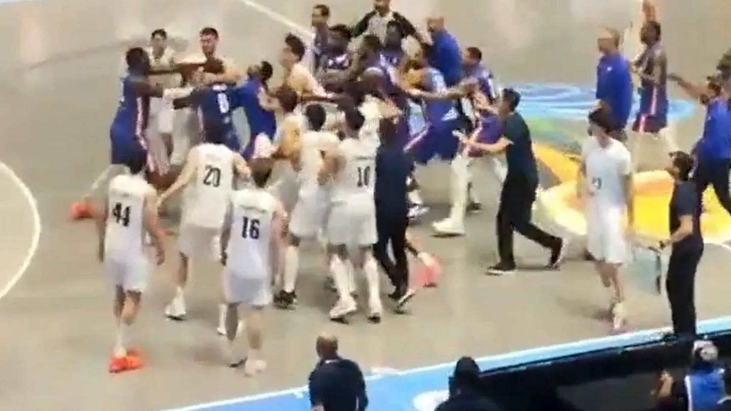 Τρομερό ξύλο στο Αργεντινή-Δομινικανή Δημοκρατία για το FIBA AmeriCup (βίντεο)