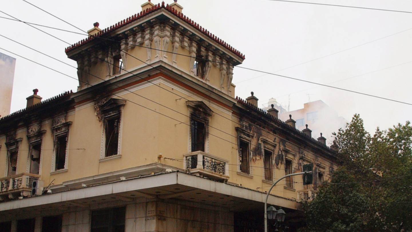 Αττικόν: Τι συμβαίνει με τον ιστορικό κινηματογράφο της Σταδίου 13 χρόνια μετά την καταστροφή