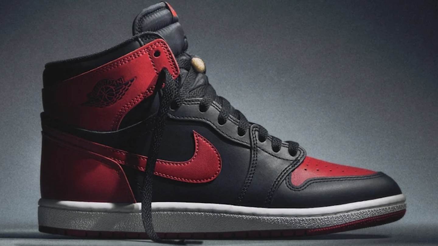 Βρήκαμε τα απαγορευμένα Air Jordans του Αγίου Βαλεντίνου