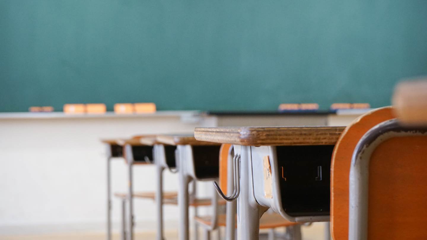 Η ανώτερη εκπαίδευση μας προστατεύει από τη νόσο Αλτσχάιμερ; Τα δεδομένα μιας νέας έρευνας που προκαλούν έκπληξη