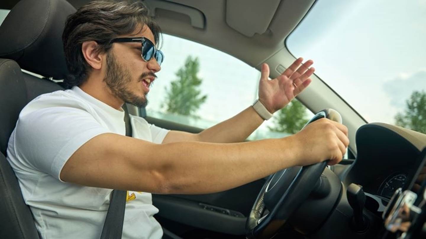 Έρευνα: Οι άνδρες ή οι γυναίκες είναι καλύτεροι οδηγοί;